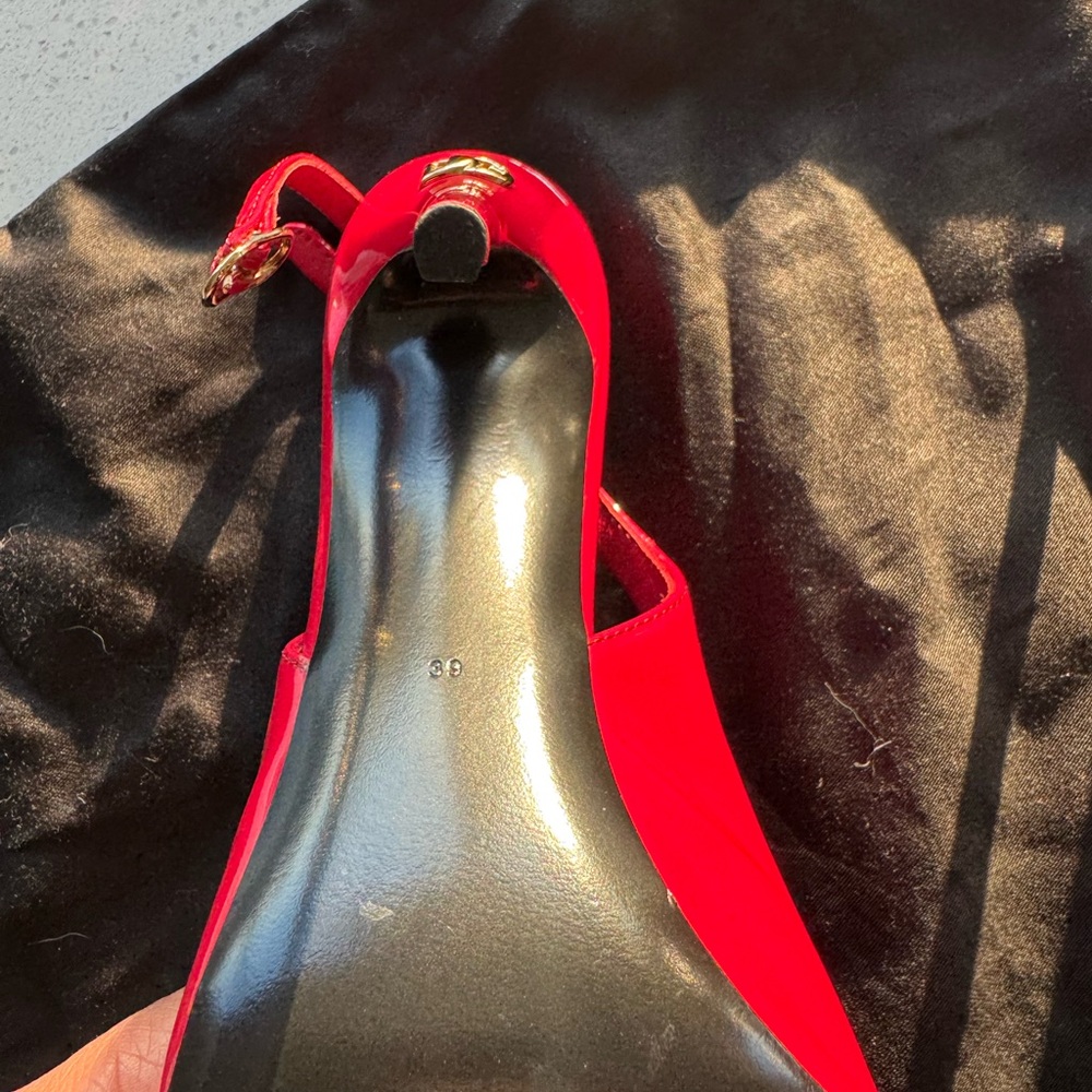 Dolce & Gabbana Slingback Pumps - Picture 7 of 13